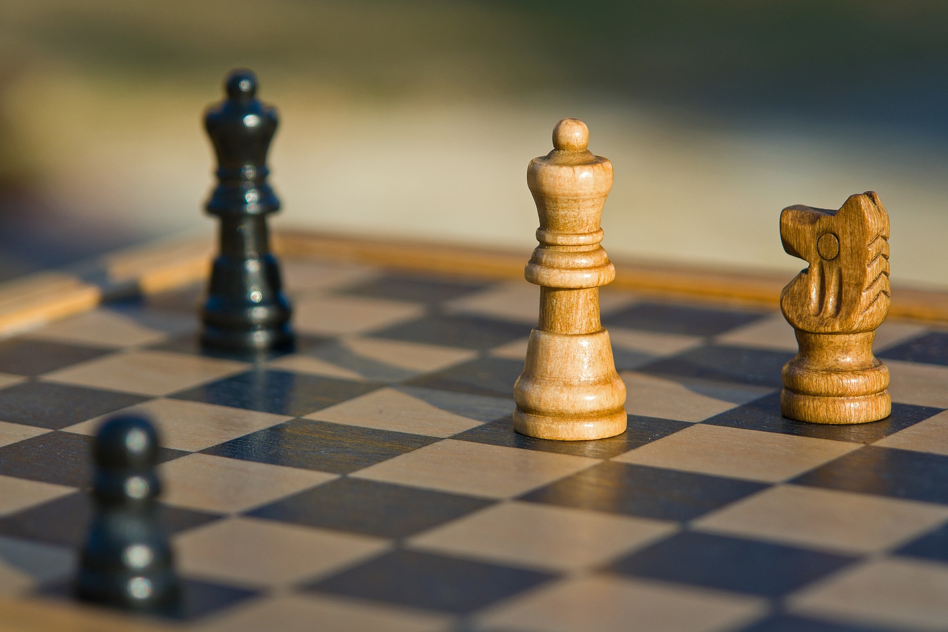 Gambit and Katwe Two Queens, Two Lessons - The Chess Drum